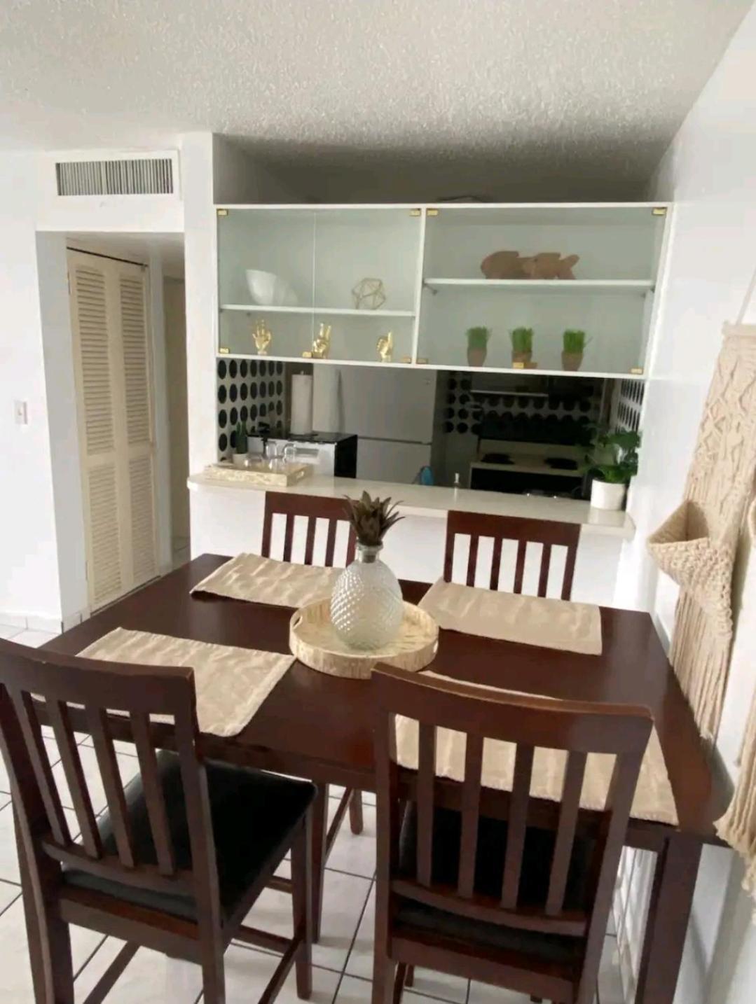 Marbella Apartments San Juan Esterno foto